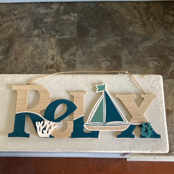 NWT Coastal Wooden RELAX Decoration Sign w/ Coral 🪸 & Sailboat ⛵️ - Picture 12 of 17